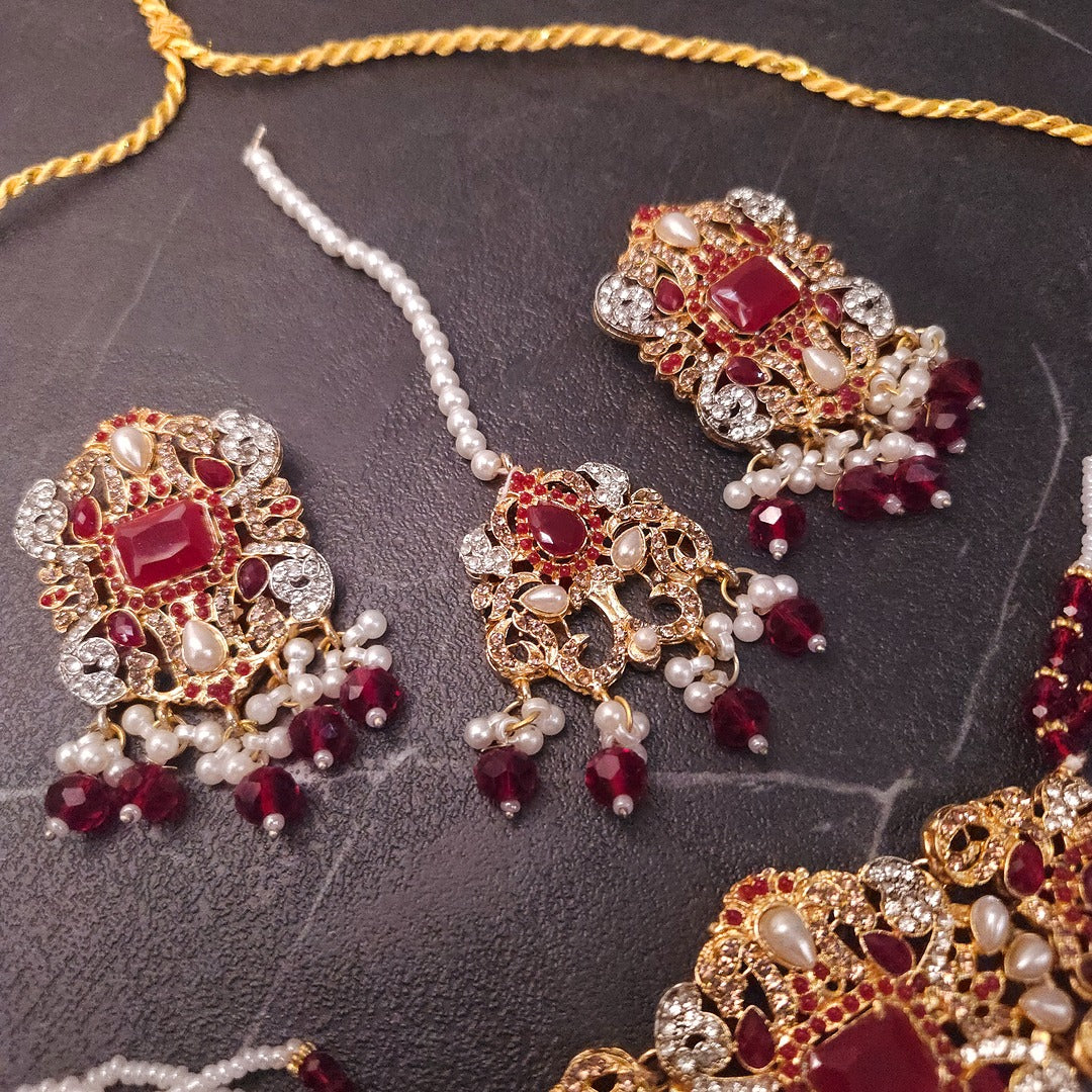 Crimson Choker