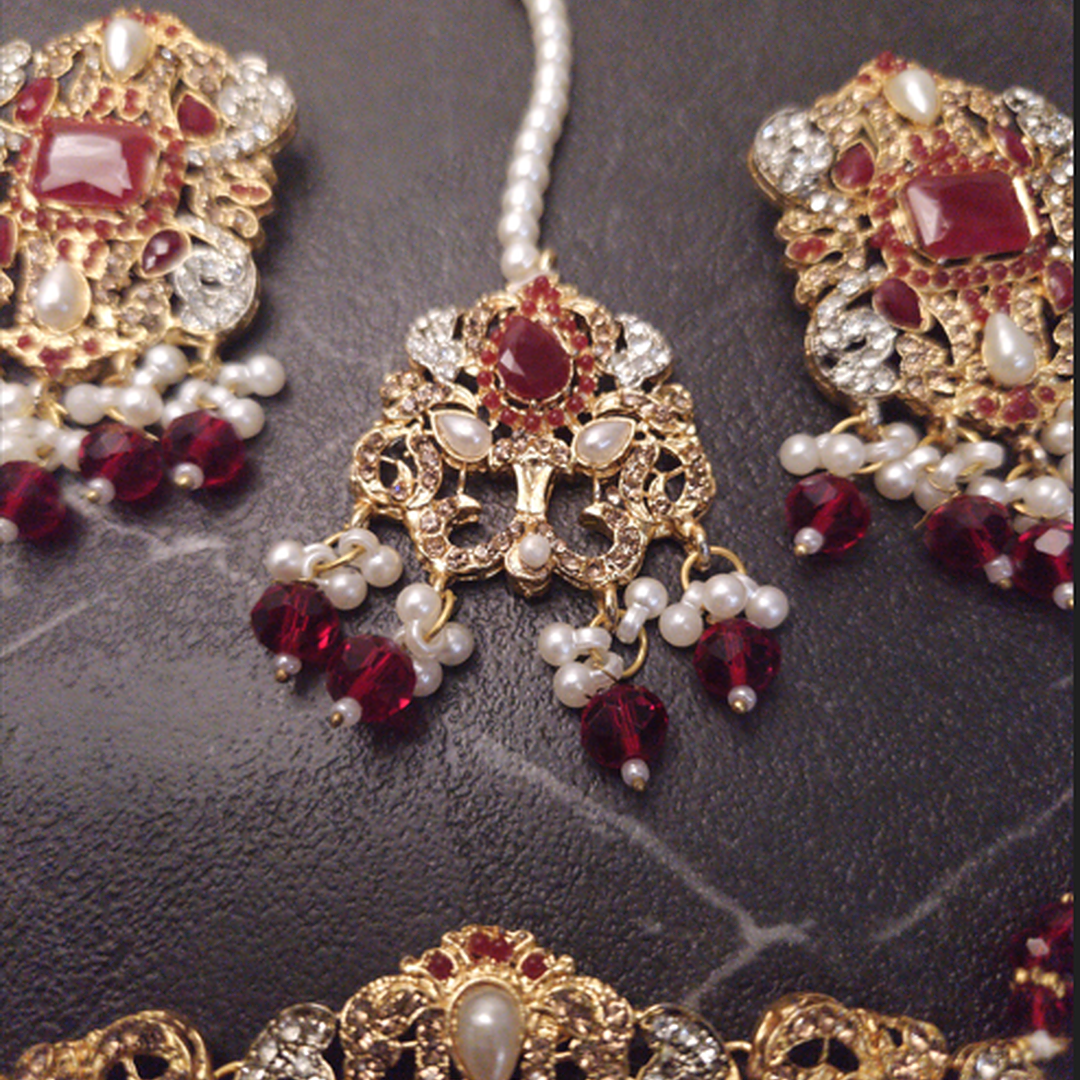 Crimson Choker